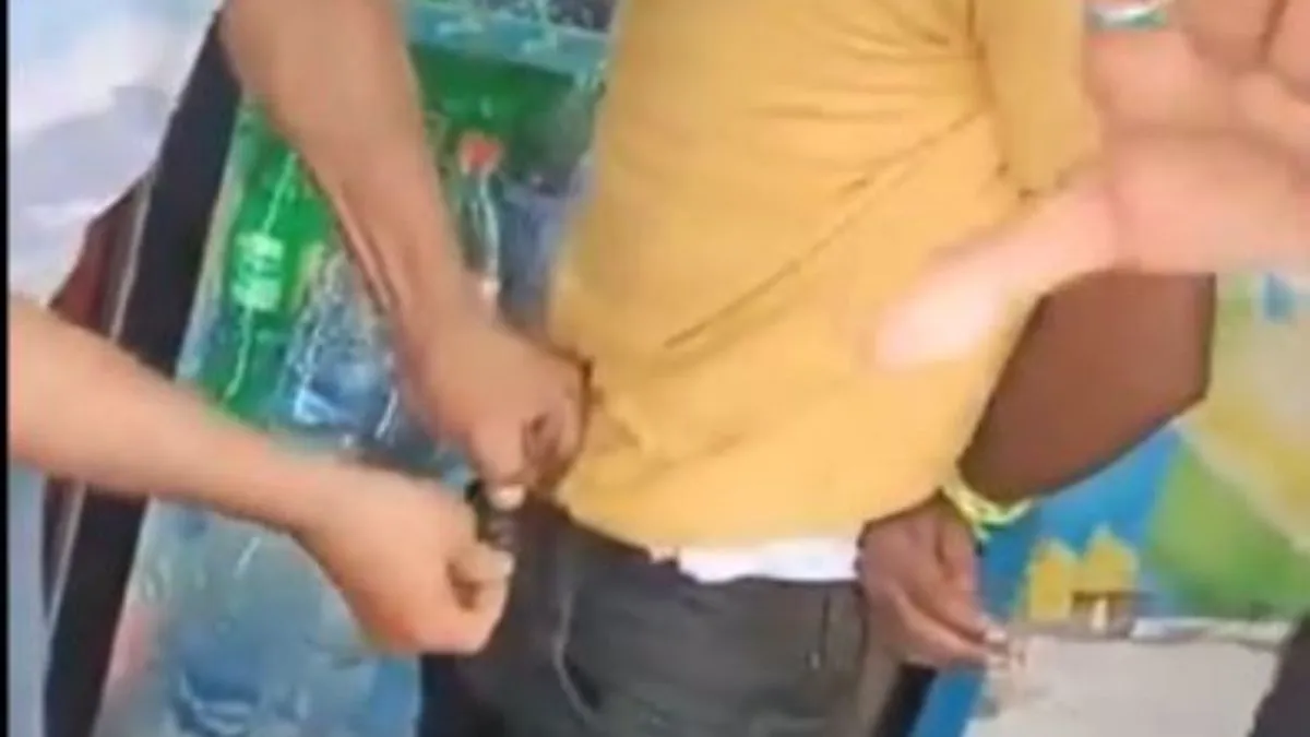 bihar-chilli-powder-poured-into-private-parts-of-theft-suspect-as-mob-carries-out-inhuman-justice-in-araria